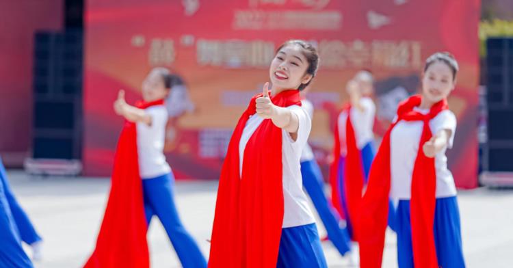“鼓”舞童心2022“舞动中国梦”少儿舞蹈精品展演举行